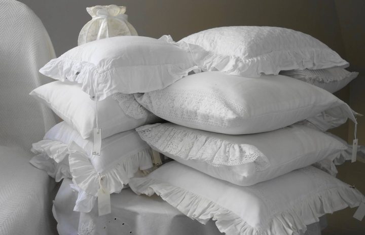 pillow 2071096 1920