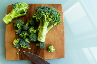 Šéfkuchařská pravidla krájení brokolice, aby vydržela mnohem déle čerstvá a zachovala si veškeré vitamíny