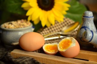 Připravte vejce natvrdo, naměkko i na hniličku jako profík během pár sekund. Dokonale připravená snídaně je na dosah