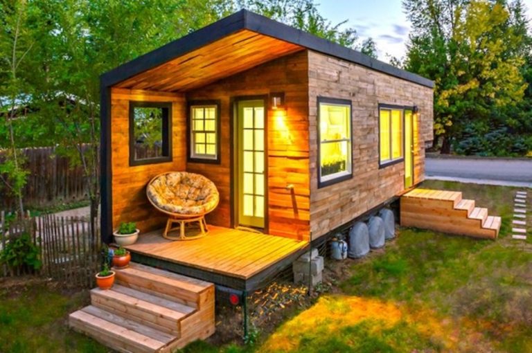 Architektka navrhla pro svoji rodinu dům o velikosti valníku. Pouhých 18 m² využila geniálně a ušetřila hromadu peněz