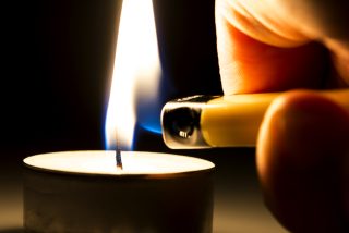 4 chyby, kterých se dopouštíte při používání svíček. Odborník prozradil, jak vám vydrží, co nejdéle