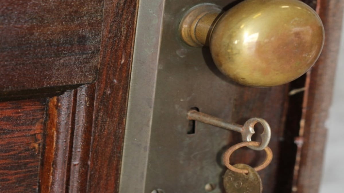 Za 2. světové války byla nucena opustit svůj byt a už se do něj nikdy nevrátila. Když do něj po 70 letech vstoupil dědic, nevěřil svým očím