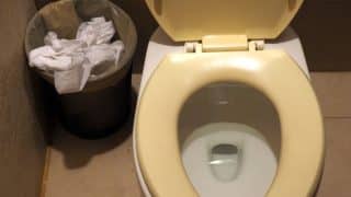 Chytré hospodyňky vymyslely způsob, jak zabránit pachu moči na toaletě. Místnost krásně voní a záchod se blyští čistotou i týdny