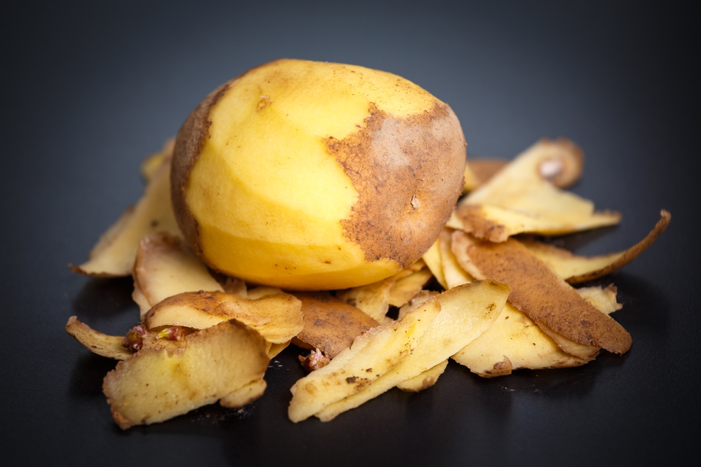 Oloupaná syrová brambora