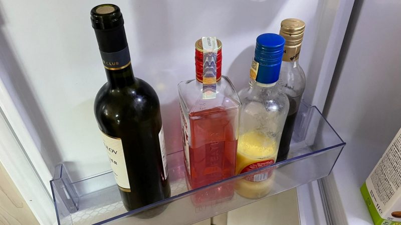 nacate vino lednice