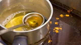 4 z 5 Čechů špatně likvidují olej po vaření. Za špatné vytřízení přitom hrozí pokuta 100 000 Kč