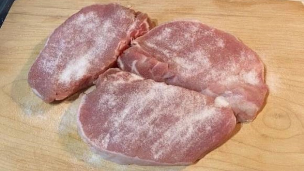 Jedlá soda posune maso na vyšší úroveň: Mění vlastnosti jeho vláken, zvyšuje hladinu pH a díky tomu je mnohem chutnější