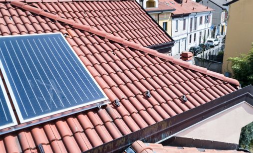 Solarni panely na střeše