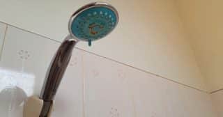 sprchova hlavice trysky