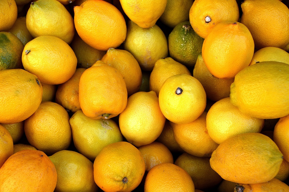 citrony na hromadě