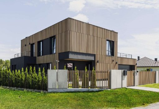 Dům u chráněné krajinné oblasti – boční pohled