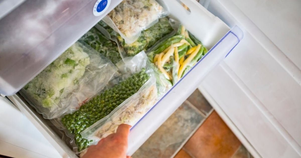 Funkce, kterou má téměř každý mrazák, ale málokdo ji využívá: Ventil k vypuštění vody