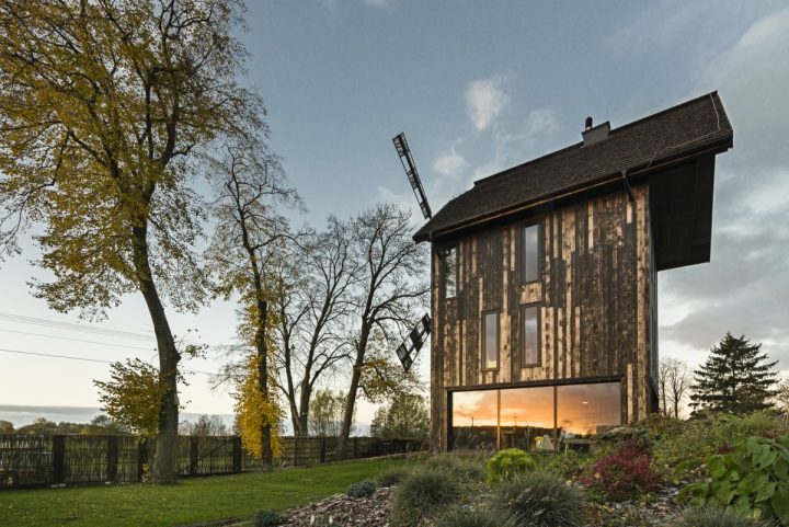Větrný mlýn přestavěný na moderní bydlení