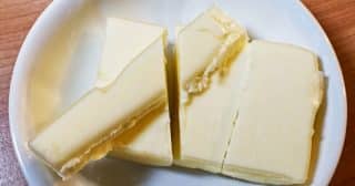 Máslo za 20 Kč: Vyrobit se dá z obyčejného bílého jogurtu