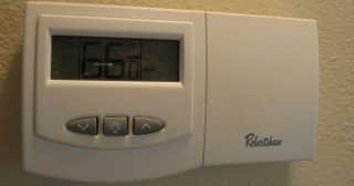 Naléhavé: Kdo bude mít doma špatně nastavený termostat, zaplatí za to tisíce korun. Týká se to statisíců Čechů