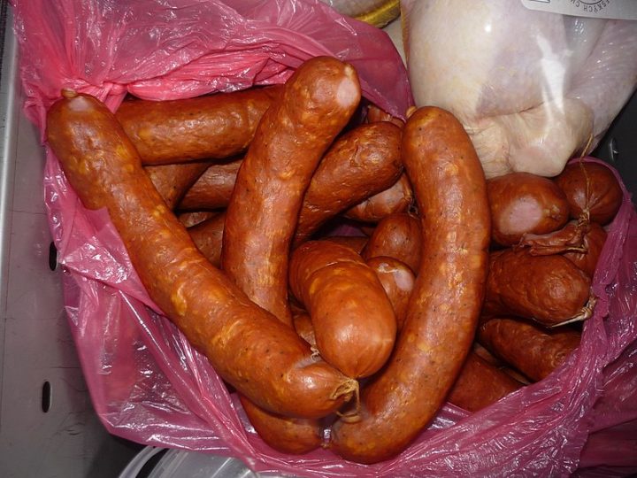 klobasa cerveny pytlik
