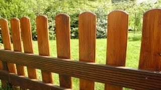 Dřevěný plot