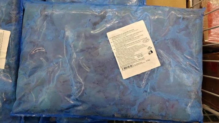 baleni kureci makro inspekce