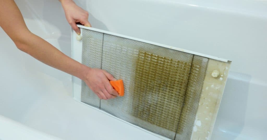 Digestoř: tichý sběrač mastnoty a prachu – vyčistíte ho snadno