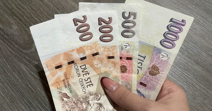 penize bankovky prispevek