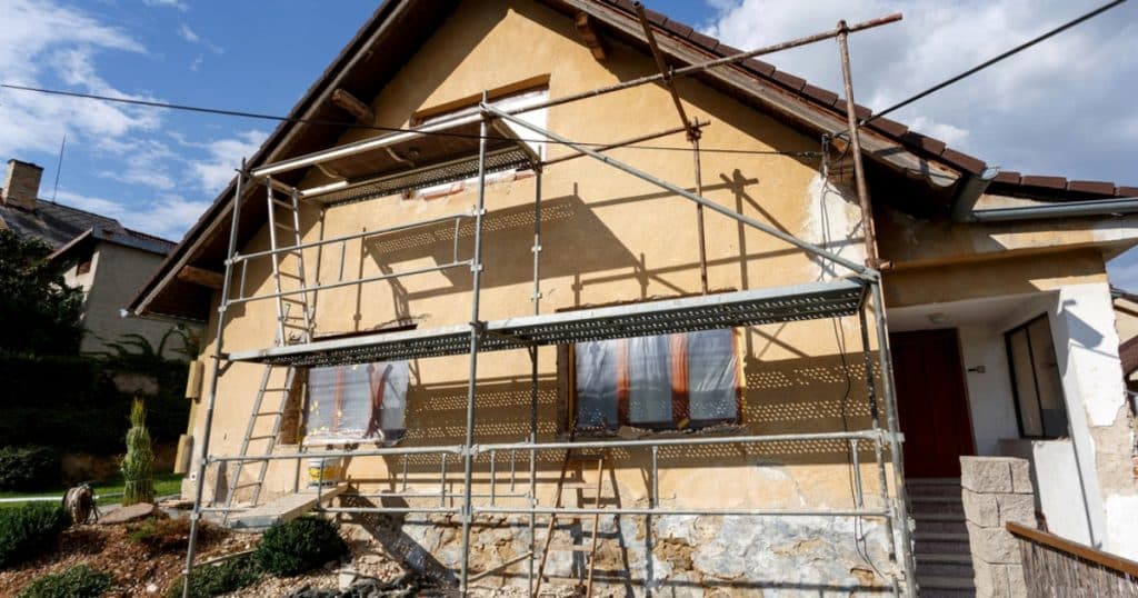 Vlastníkům domů a bytů hrozí pokuta 1 000 000 Kč. Stačí podcenit jeden malý detail a průšvih je na světě