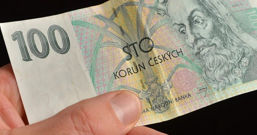 stokoruna bankovka ruka