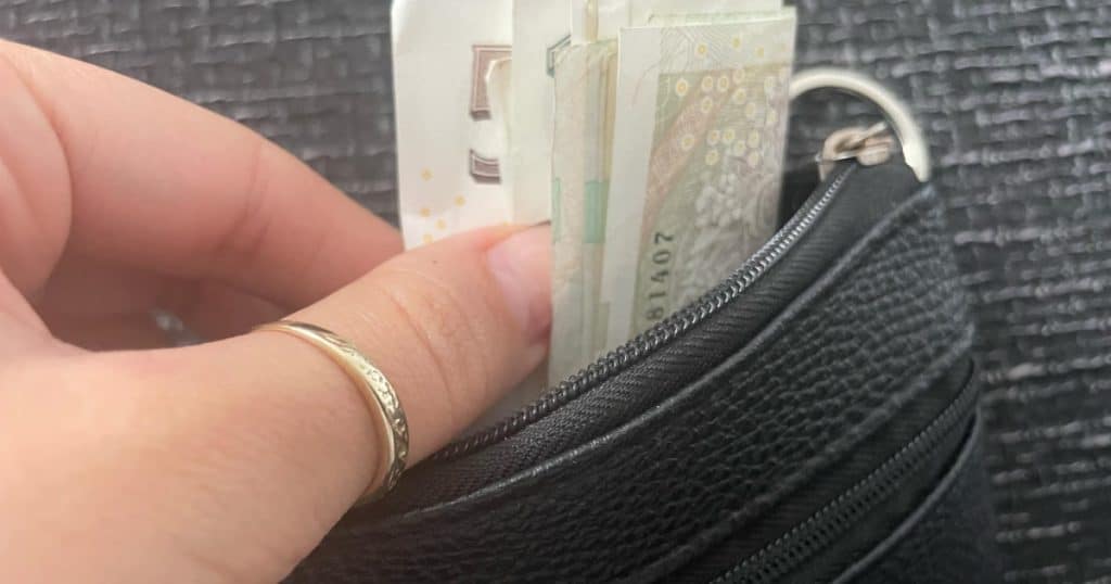 penezenka bankovky zip