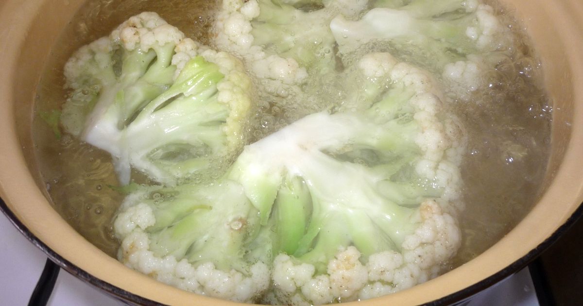 Žádný zápach při vaření květáku. Stačí přidat mléko nebo citronovou šťávu