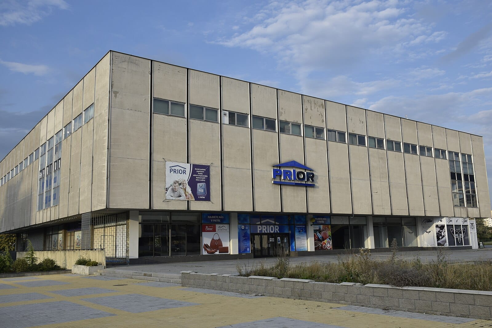 Kvíz: Poznáte retro značky, se kterými jsme všichni vyrůstali? Prověřte si, co vám zůstalo v paměti