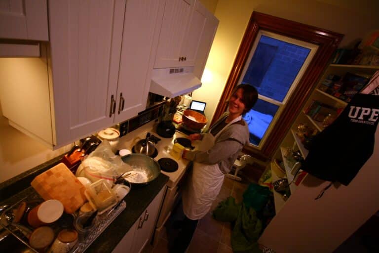 cooking in the kitchen 6804225766