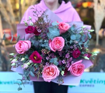 Valentýnská romantika 2026: Proč letos darovat přesný počet růží a co symbolizují?