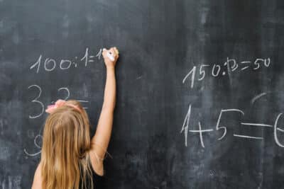 IQ test tohoto typu správně vyřeší jen jeden z deseti. Zkuste si, jestli patříte k těm, kdo vidí vzorec tam, kde ostatní vidí chaos